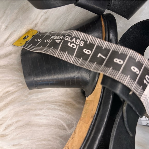 Attilio Giusti Leombruni Black and Gold Sandals - Picture 4 of 4